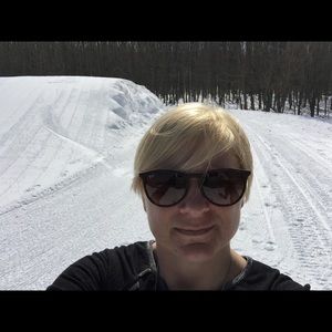 Meet your Posher, Jennifer